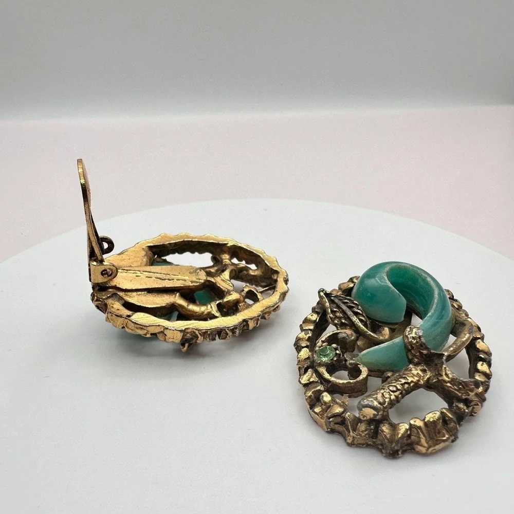 Vintage 80s Brass Tone Turquoise Green Cabochon Statement Clip Earrings Jewelry - Picture 7 of 9